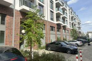 Top 4 - Zimmer Wohnung • Parkett • Einbauküche • 2 Badezimmer • Dachterrasse