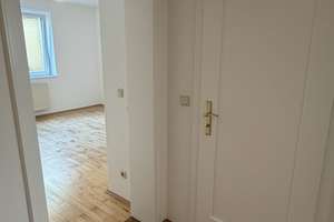 Frisch renovierte 3-Zimmer-Wohnung mit Parkett im Gärtnerplatzviertel – 80469 Gärtnerplatz, München – Vorschaubild 7