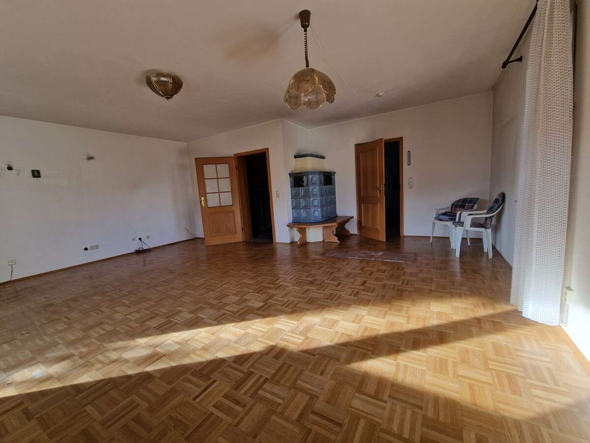 Immobilie in Warmensteinach - Wohnen wie im Urlaub!
Gemütlichkeit für die kleine Familie oder
Ihr Rückzugsort im Fichtelgebirge? - Bild 0