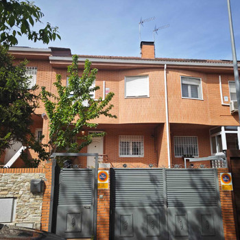 SPEKTAKULÄRES REIHENHAUS IN VALDEMORO