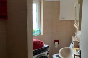 Wohnen mit Weitblick: Helle Dachgeschosswohnung zentral gelegen – Schwarzbach 9, 42277 Oberbarmen, Wuppertal – Vorschaubild 3