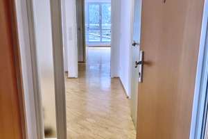 Exklusive 3-Zimmer Wohnung provisionsfrei mit Loggia, Einbauküche und TG-Stellplatz in Lindenthal – Die vollständige Adresse der Immobilie erhältst du vom Anbieter., 50935 Lindenthal (Ortsteil), Köln – Vorschaubild 3