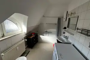 Hellle Dachgeschosswohnung in großzügiger Villa – Wartestraße 12, 65191 Bierstadt, Wiesbaden – Vorschaubild 16