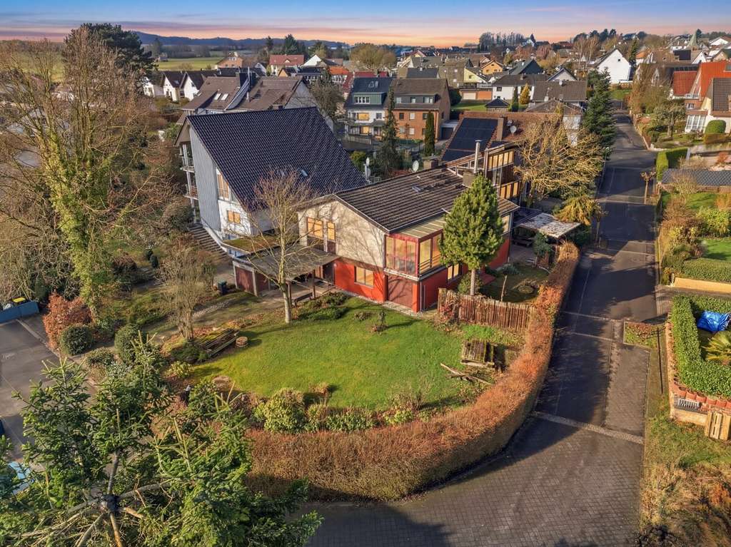 Immobilie in Wachtberg - Freistehendes Einfamilienhaus mit Wintergarten – Viel Platz in ruhiger Lage von Wachtberg - Bild 1