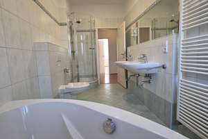 * Special I Musikviertel I Clara Park I 4 Zimmer I Echtholzboden I Bezugsfrei I Bal I Tageslichtbad – Sebastian-Bach-Straße 20, 4109 Zentrum-West, Leipzig – Vorschaubild 2