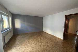Terrasse und Stellplatz: 2-Zimmer-Wohnung in Pforzheimer Innenstadt – Badstraße 7A, 75172 Weststadt, Pforzheim – Vorschaubild 7