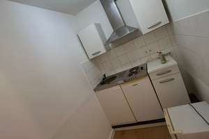 Kompaktes Apartment in Saarbrücken: Einzimmerwohnung mit Einbauküche – 66133 Scheidt, Saarbrücken – Vorschaubild 3