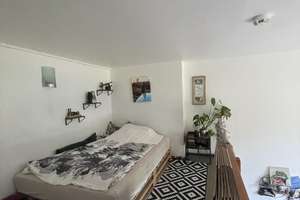 🏢 Charmante 1-Zimmer-Maisonettewohnung in zentraler Lage von Wiesbaden – nur an Studierende – Schulberg 14, 65183 Mitte, Wiesbaden – Vorschaubild 3