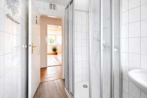 Jobcenter - جوب سنتر - Джобцентер - deine neue Wohnung ist fertig! – Waldstraße 15, 42853 Scheid, Remscheid – Vorschaubild 6