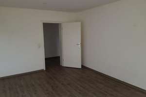 Bonn Alt-Tannenbusch. vermietete 4 ZKB mit Balkon - provisionsfrei! – Hohe Straße 38 a, 53119 Tannenbusch, Bonn – Vorschaubild 15