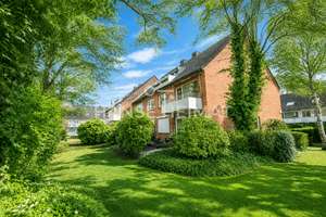 Bezugsfreie, renovierte 3-Zimmer-Wohnung mit Balkon
