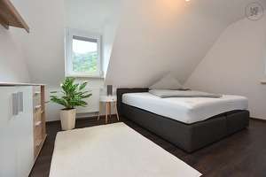 Sonnige, sehr schöne und modern möblierte Wohnung in Stuttgart Wangen – Die vollständige Adresse der Immobilie erhältst du vom Anbieter., 70327 Wangen, Stuttgart – Vorschaubild 12