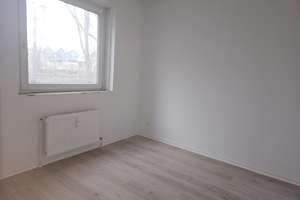 Renovierte 4-Zimmer-Wohnung in Bremen-Vegesack mi Balkon - Grohner Düne – Bydolekstraße 8, 28759 Grohn, Bremen – Vorschaubild 12