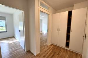 Zwischen Licht und Natur: Stilvolle 2-Zimmer-Wohnung mit Terrassenidylle – Südostallee 118, 12487 Johannisthal, Berlin – Vorschaubild 4