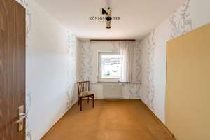 Vater,Mutter,Kind - gern auch mit Oma und Opa
Grosses Haus mit modernisiertem Dach und Ausbaureserv – Die vollständige Adresse der Immobilie erhältst du vom Anbieter., 73630 Remshalden – Vorschaubild 20