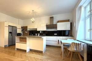 Möblierte Altbauwohnung mit Balkon im Glockenbachviertel – Hans-Sachs-Str. 1, 80469 Glockenbach, München – Vorschaubild 4