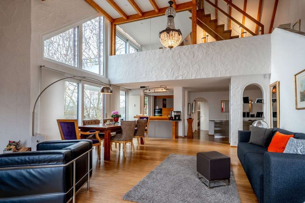 Immobilie in Moos - Seesicht, Stil & Großzügigkeit – außergewöhnliche DG-Maisonettewohnung in Moos - Bild 3