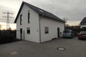 Freistehendes Einfamilienhaus mit großem Garten – Albert-Wasmer-Str. 3, 79725 Waldshut (Kreis) – Vorschaubild 1