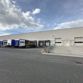 Bönen | 22.622 m² Halle | 1.586 m³ Bürofläche | 5,75 EUR 