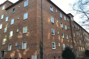 Gemütliche Single Wohnung in begehrter Lage! – Karpfenteich 9, 24113 Hassee, Kiel – Vorschaubild 1