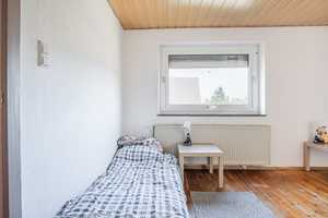 Handwerker aufgepasst - vermietetes Einfamilienhaus mit Garten, Terrasse und viel Potenzial – Rendsburg-Eckernförde (Kreis) – Vorschaubild 32