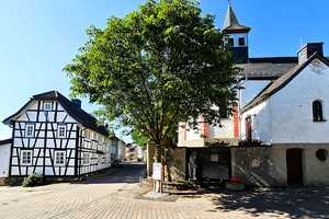 Repräsentatives und denkmalgeschütztes Fachwerkhaus in Sinzig-Koisdorf – Ahrweiler (Kreis) – Vorschaubild 2