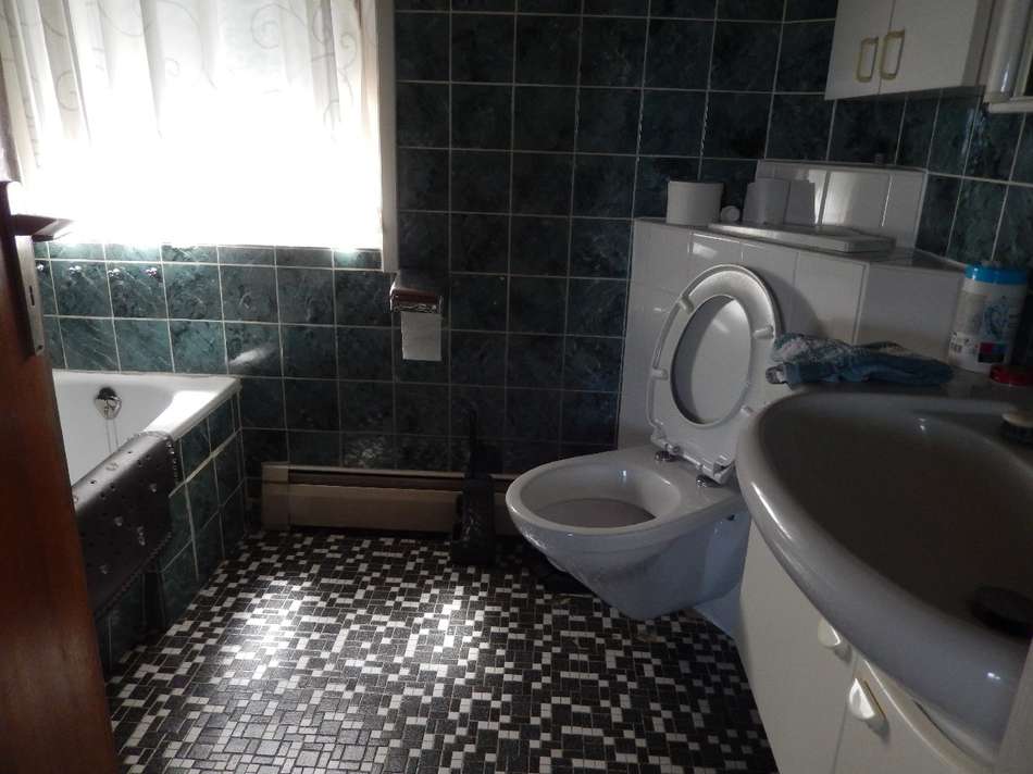 Badezimmer EG