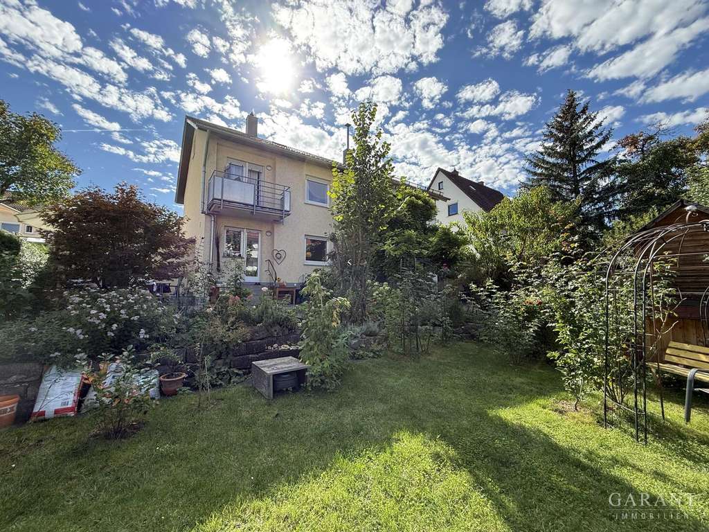 Charmante Doppelhaushälfte in Pfullingen - modernisiert & einzugsbereit