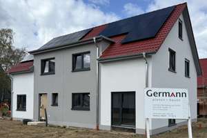 ERSTBEZUG! Doppelhaushälfte mit Carport und Abstellraum in ruhiger Lage - Bilder vom Referenzobjekt – Die vollständige Adresse der Immobilie erhältst du vom Anbieter., 31542 Bad Nenndorf – Vorschaubild 1
