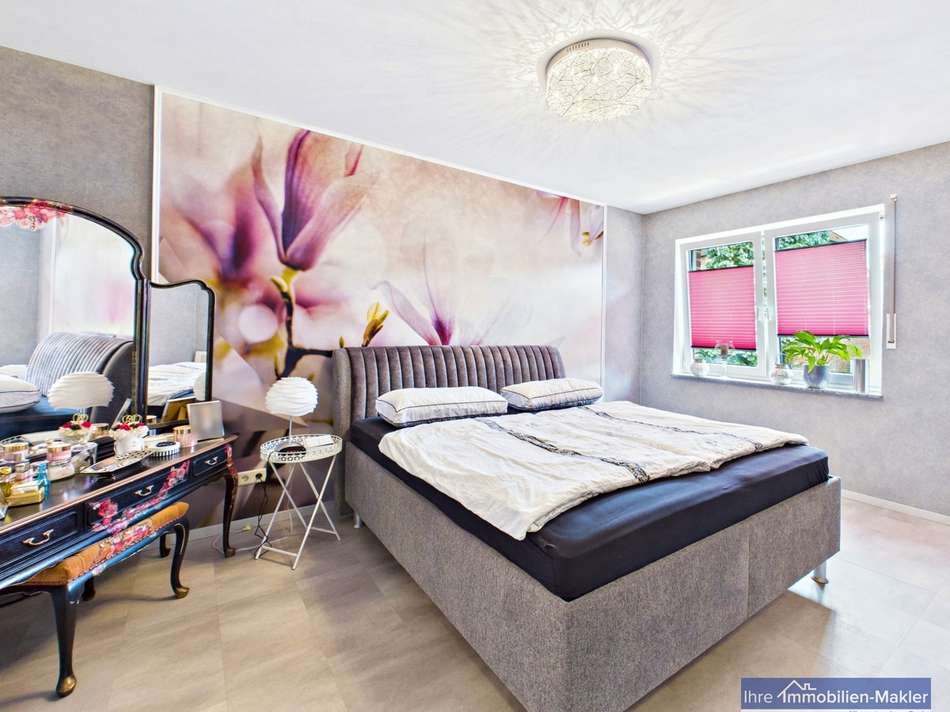 Schlafzimmer 1OG