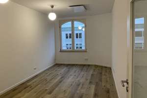 Sanierte 2-Zimmer-Wohnung mit Einbauküche in Mannheim