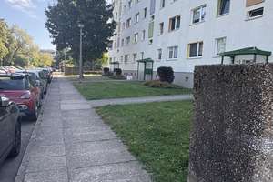 Frisch renovierte 3-Raum-Wohnung mit Balkon und EBK – Hans-Grade-Str. 45, 39130 Neu Olvenstedt, Magdeburg – Vorschaubild 9