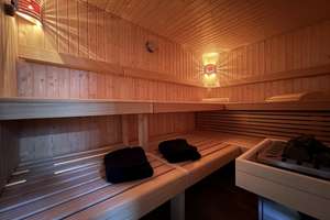 Wohnen im Grünen: Haus mit Pool, Sauna & idyllischem Garten – Die vollständige Adresse der Immobilie erhältst du vom Anbieter., 14169 Zehlendorf, Berlin – Vorschaubild 15