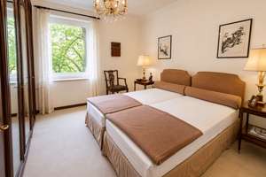 Eleganz trifft Lebensqualität – stilvolle 3-Zimmer-Wohnung mit TG-Stellplatz in Lichterfelde West – Die vollständige Adresse der Immobilie erhältst du vom Anbieter., 12203 Lichterfelde, Berlin – Vorschaubild 9