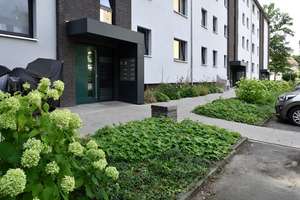 Modernisierte 2-Zimmer-Wohnung mit Balkon // 3.OG re. – Vogtlandweg 1, 38440 Laagberg, Wolfsburg – Vorschaubild 2