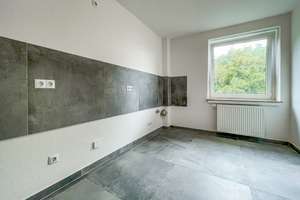 2,5 Zimmer – renoviert – ruhige Lage – Balkon – Erstbezug – Stellplatz – Im Breien 8, 44894 Werne, Bochum – Vorschaubild 4