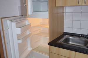 ...und die EBK ist schon da! - Hübsche 2-Raum in schöner Lage – Willy-Reinl-Str. 5, 9116 Altendorf, Chemnitz – Vorschaubild 4