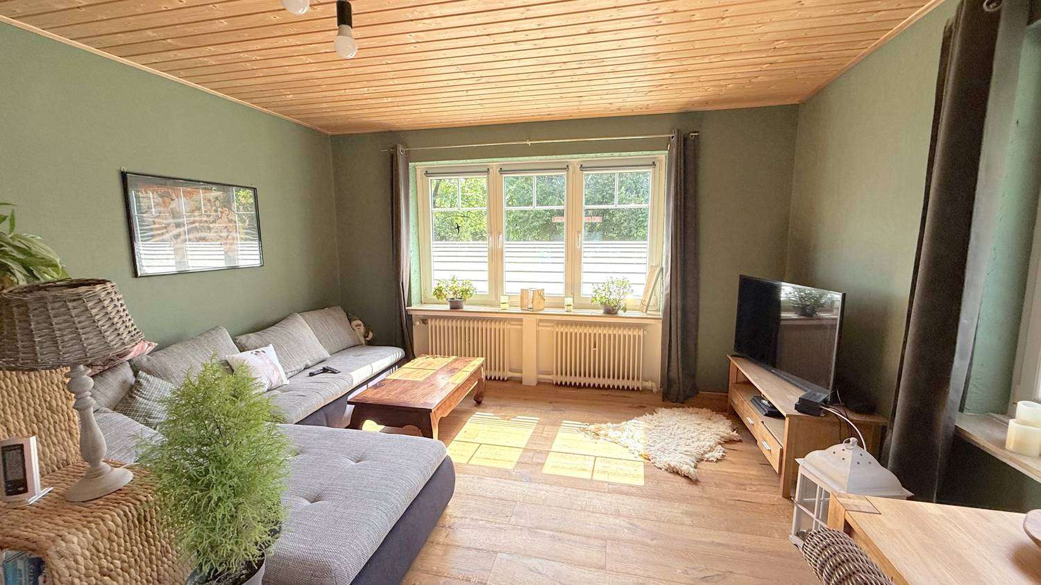 Immobilie in Barnstorf - Barnstorf OT - 3 Seiten Resthof mit altem Baumbestand zu verkaufen - Bild 0