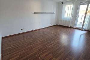 4,5 Zi Kernstadt-Wohnung mit Blick über die Dächer bis zu den Weinbergen – Uhlandstr. 69, 74074 Heilbronn, Heilbronn – Vorschaubild 2