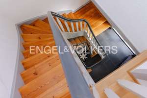 Exklusiver Charme trifft Moderne: Stilvolles, modernisiertes Haus mit Pool, Kamin & Garten – 63071 Bieberer Berg, Offenbach am Main – Vorschaubild 13