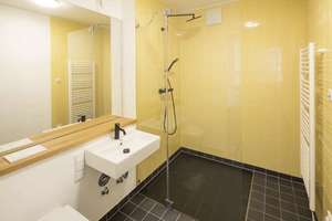 Gehobene 2-Zimmer-Wohnung mit Balkon & Dachterasse – Die vollständige Adresse der Immobilie erhältst du vom Anbieter., 80686 Land in Sonne, München – Vorschaubild 5