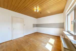 EIN- ODER ZWEIFAMILIENHAUS! 
mit ca. 151 m² Wohnfläche, 590 m² Grundstück, und eine XL-Doppelgarage – Die vollständige Adresse der Immobilie erhältst du vom Anbieter., 65326 Aarbergen – Vorschaubild 4