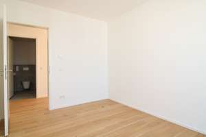 Moderne 3-Zimmer-Wohnung mit Dachterrasse! – Leinweberweg 47, 81249 Lochhausen, München – Vorschaubild 16