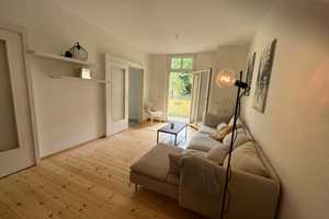 2-Zimmer-Altbauwohnung in bester Lage Prenzlauer Berg – voll möbliert und renoviert, mit Süd-Balkon – Berlin – Vorschaubild 2