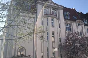 ***KREUZVIERTEL-Altbau über 2 Etagen mit Kamin, Balkon, Wohnküche, 2 Bädern und GästeWC*** – Die vollständige Adresse der Immobilie erhältst du vom Anbieter., 44139 Westfalenhalle, Dortmund – Vorschaubild 2