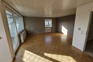 Wohnkomfort in Toplage am Siegener Giersberg: Gepflegte 2,5-ZKB mit Einbauküche und Garage – Die vollständige Adresse der Immobilie erhältst du vom Anbieter., 57072 Siegen, Siegen – Vorschaubild 3