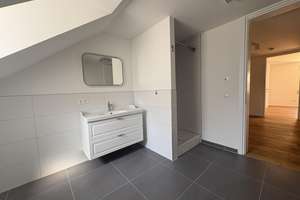 Großzügig, modern, besonders. 4,5-Zimmer-Wohnung in begehrter Kurparklage – Die vollständige Adresse der Immobilie erhältst du vom Anbieter., 70372 Cannstatt-Mitte, Stuttgart – Vorschaubild 11