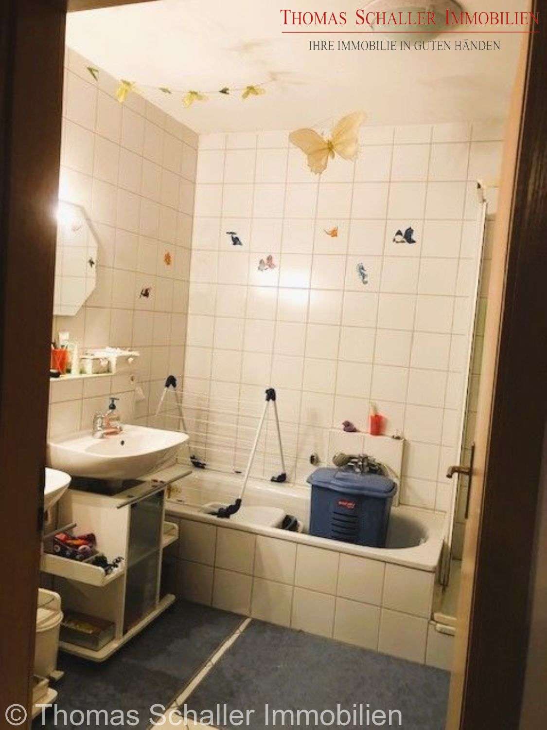 Immobilie in Burgthann - Attraktive 4-Zimmer-Wohnung mit Loggia und 2 Tiefgaragenstellplätzen in Burgthann - Bild 0