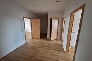 **JETZT EINZEIHEN** 3-Zimmer-Wohnung // Balkon // DG // Bad mit Wanne // ab sofort – Andromedaweg 21, 4205 Grünau-Nord, Leipzig – Vorschaubild 4