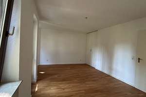 Einziehen statt renovieren – gepflegte 2-Zimmer-Wohnung in zentraler Lage – Die vollständige Adresse der Immobilie erhältst du vom Anbieter., 81379 Obersendling, München – Vorschaubild 3
